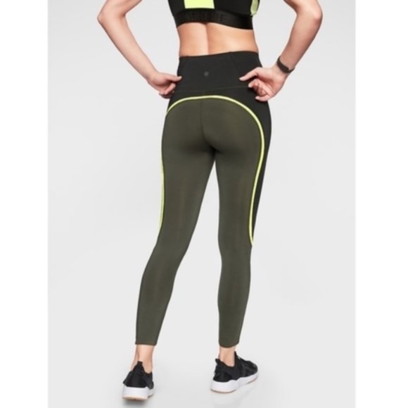 Athleta Pants - Athleta Spar Colorblock 7/8 Tight In Green Black - Size Medium
